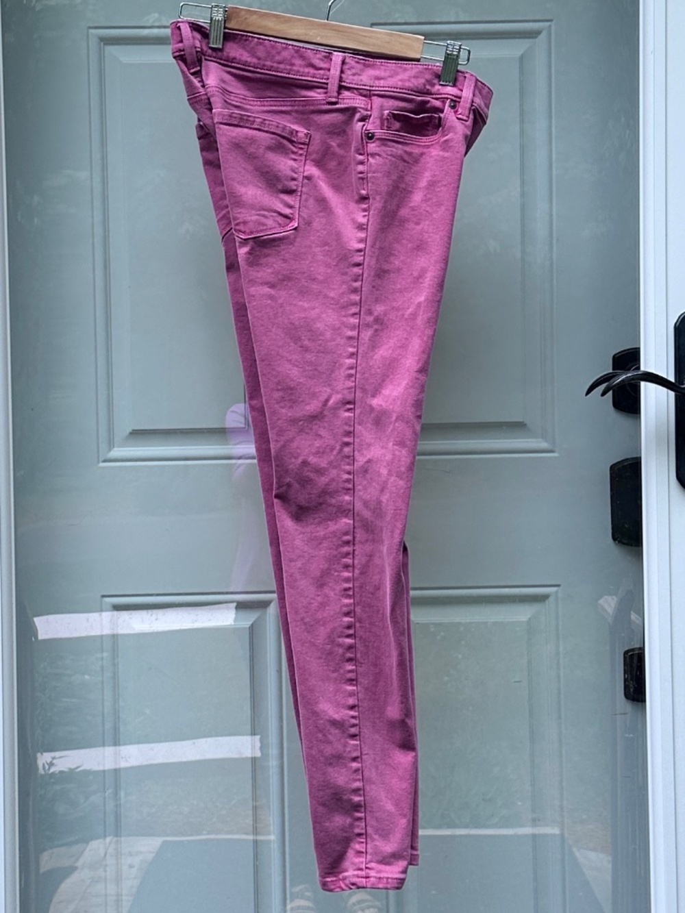 LOFT jeans, modern skinny, size 4, washed red